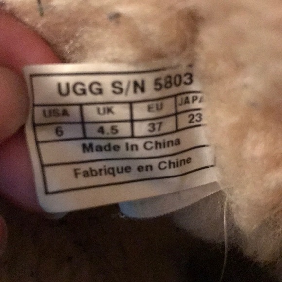 Ugg Boots - Picture 2 of 6